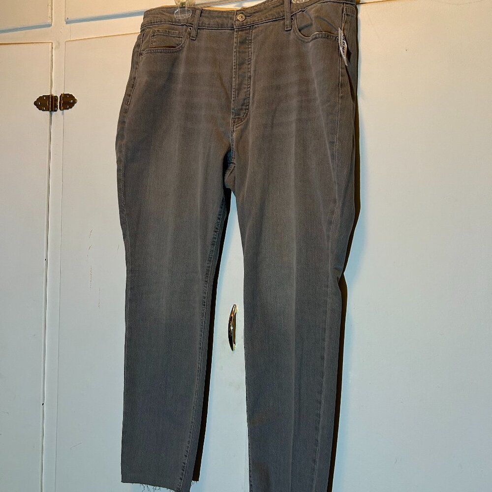 Old Navy Extra High Rise Pop Icon Skinny Secret Slim Pockets